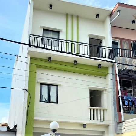 Guest House Onta Baru Makassar Exterior photo